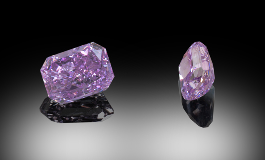 A vivid purple .81 carat diamond. Zach Colodner image, courtesy Optimum Diamonds